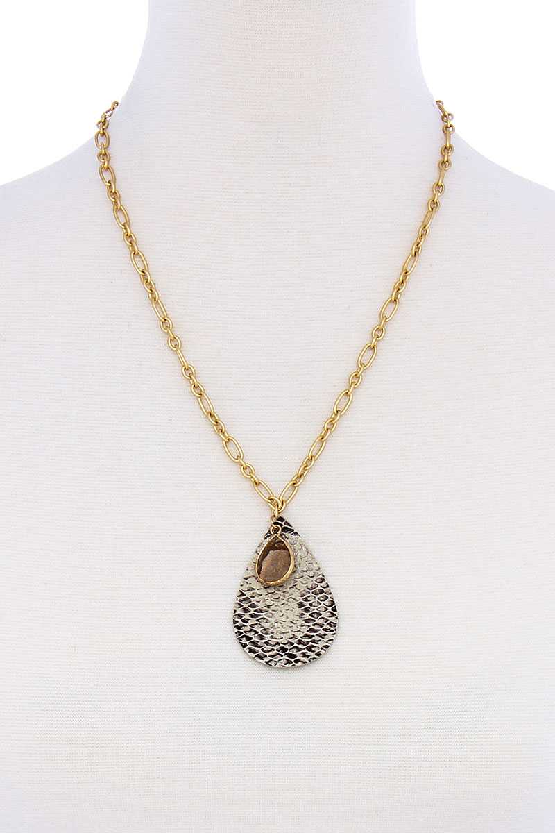 Pink necklace — Stylish Tear Drop Shape Chain Necklace