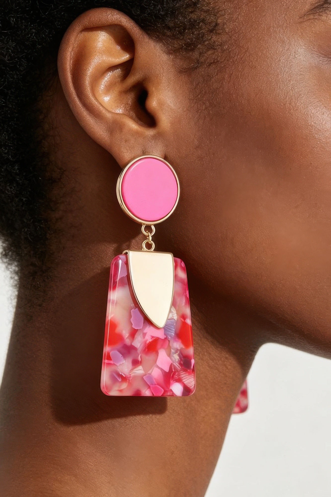 Gold White fashion earrings — Retro Flake Frame Fashion Earrings